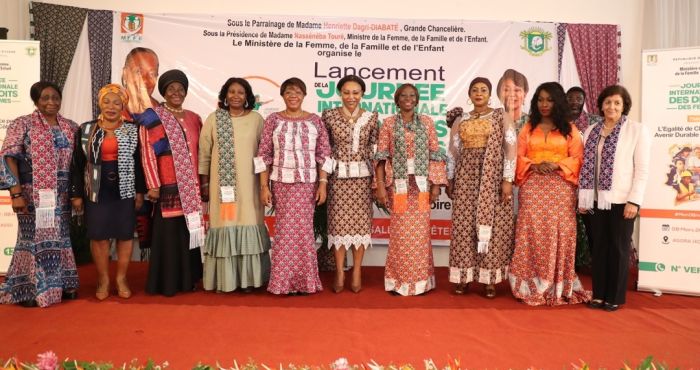 JIF2022 La ministre d Etat Kandia Camara et les femmes de Côte d Ivoire